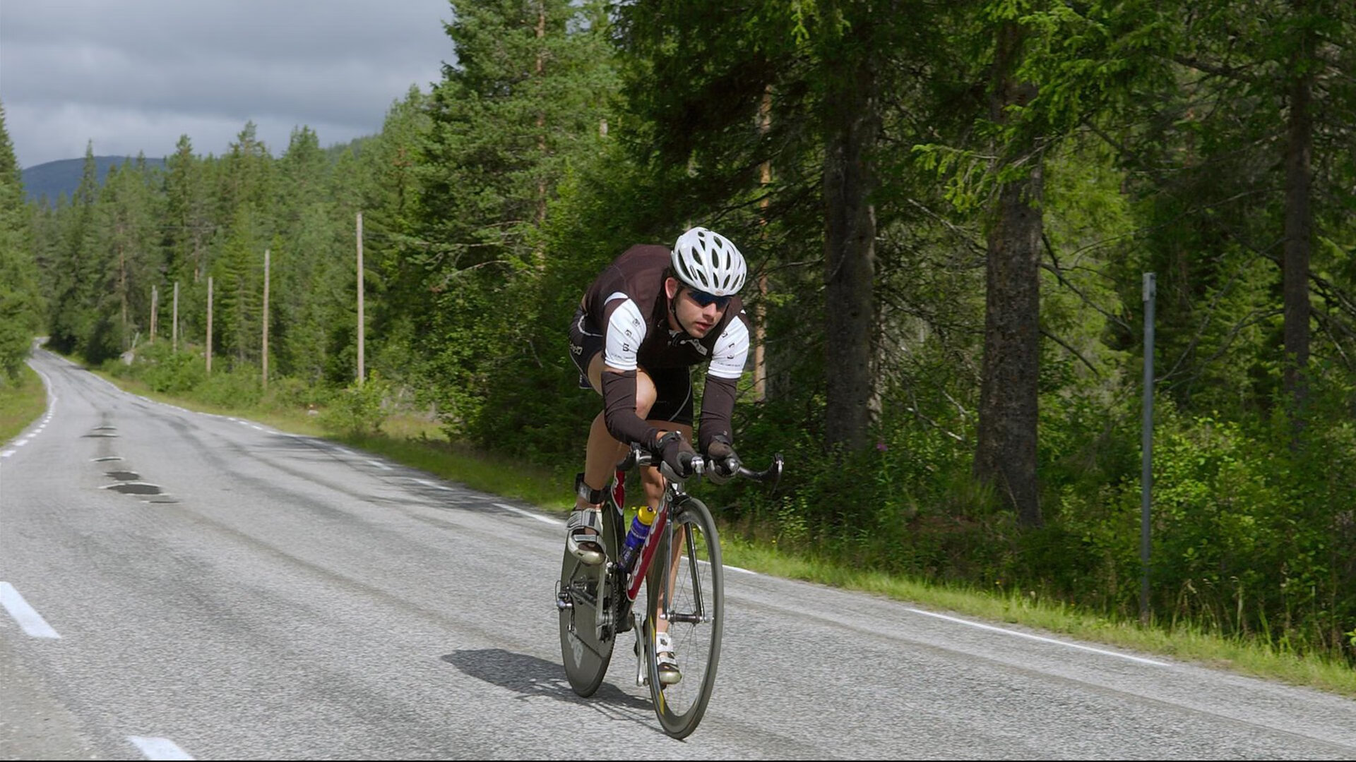 海滩净滩跑 活动结束后沙滩垃圾减少肉眼可见